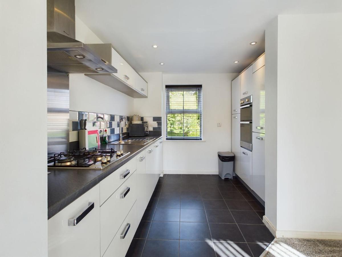 247 Serviced Accommodation In Stafford- 3Br Townhouse Luaran gambar