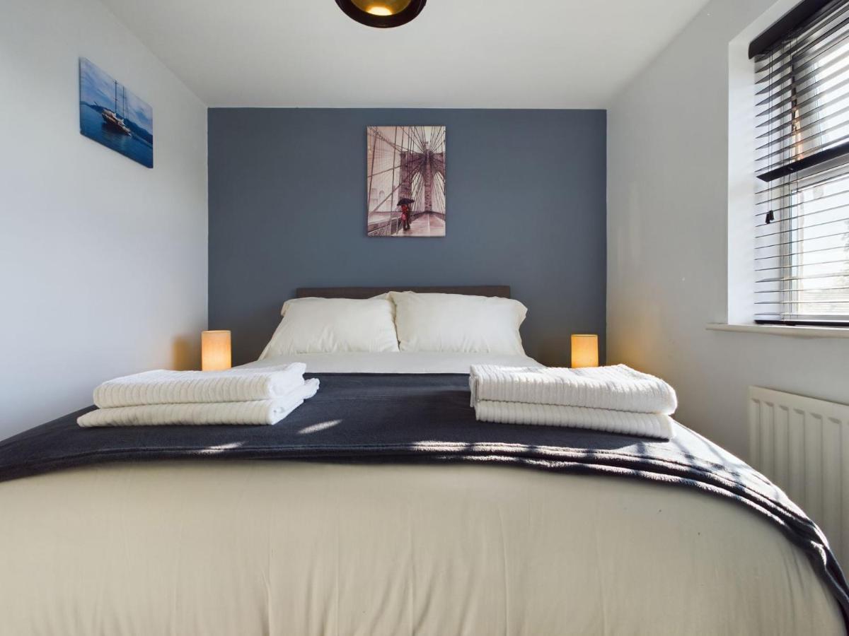 247 Serviced Accommodation In Stafford- 3Br Townhouse Luaran gambar