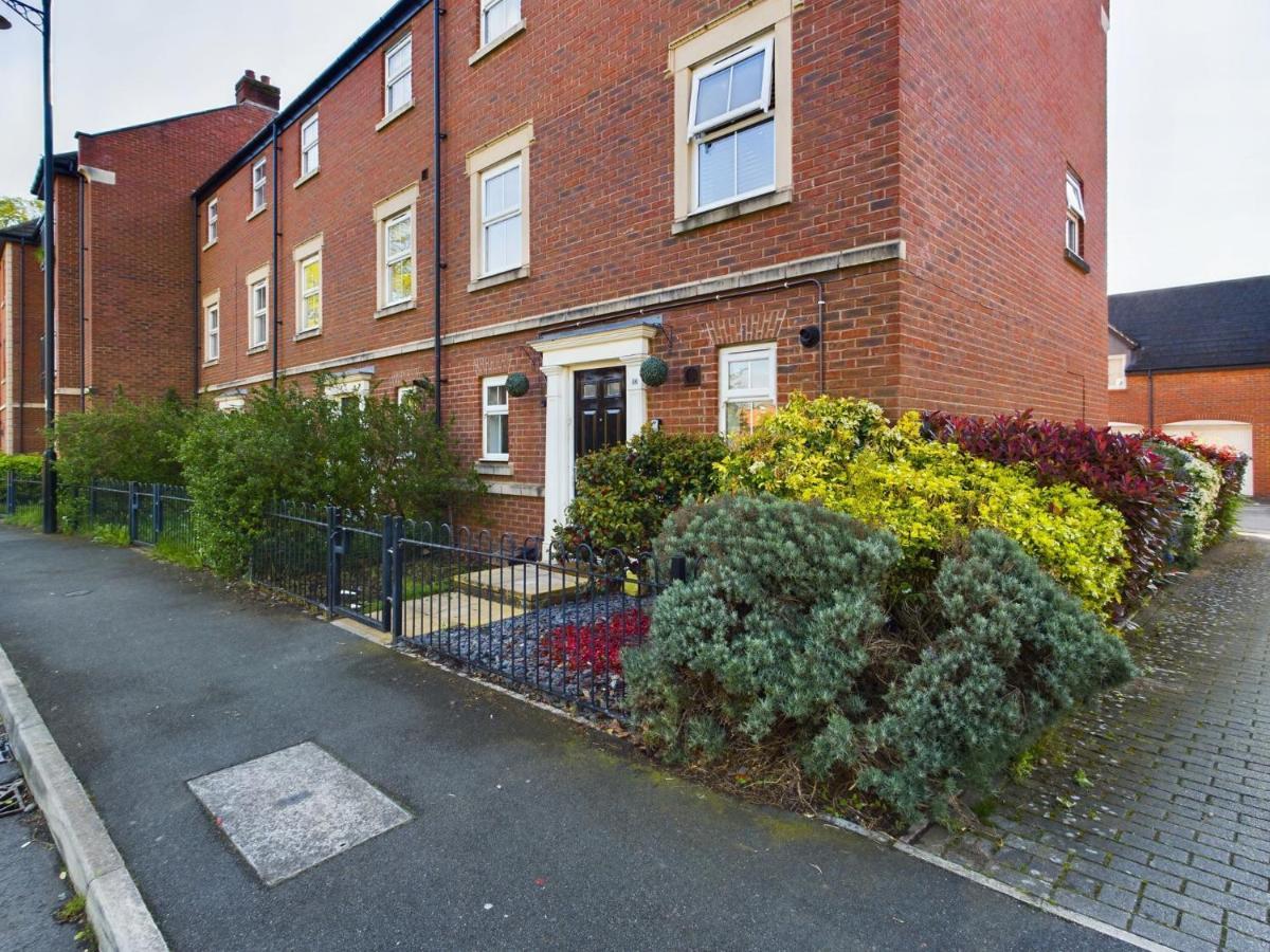 247 Serviced Accommodation In Stafford- 3Br Townhouse Luaran gambar